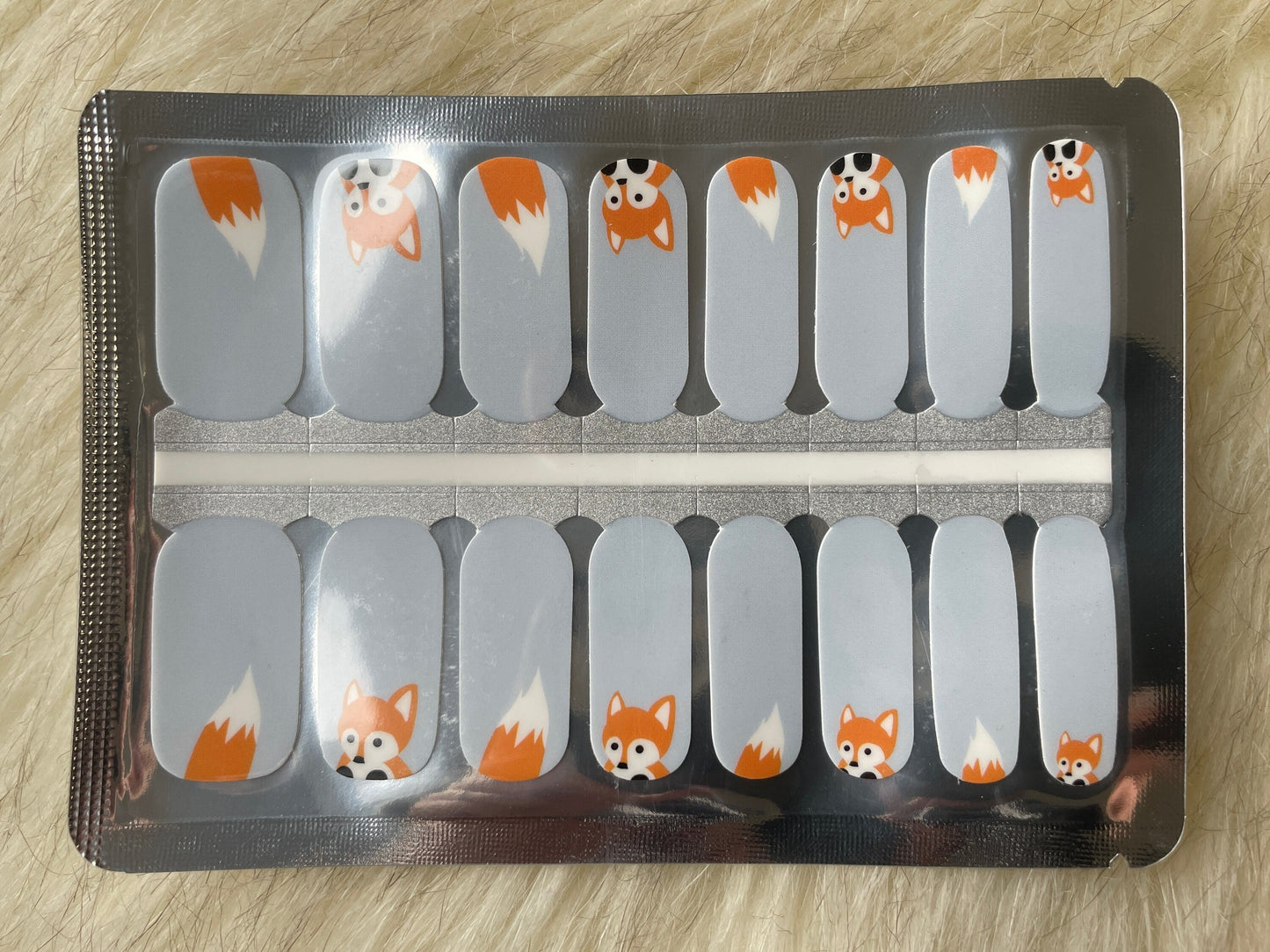 Little Fox - Long Lasting Nail Wraps - Nail Strips - Dry Nail Polish