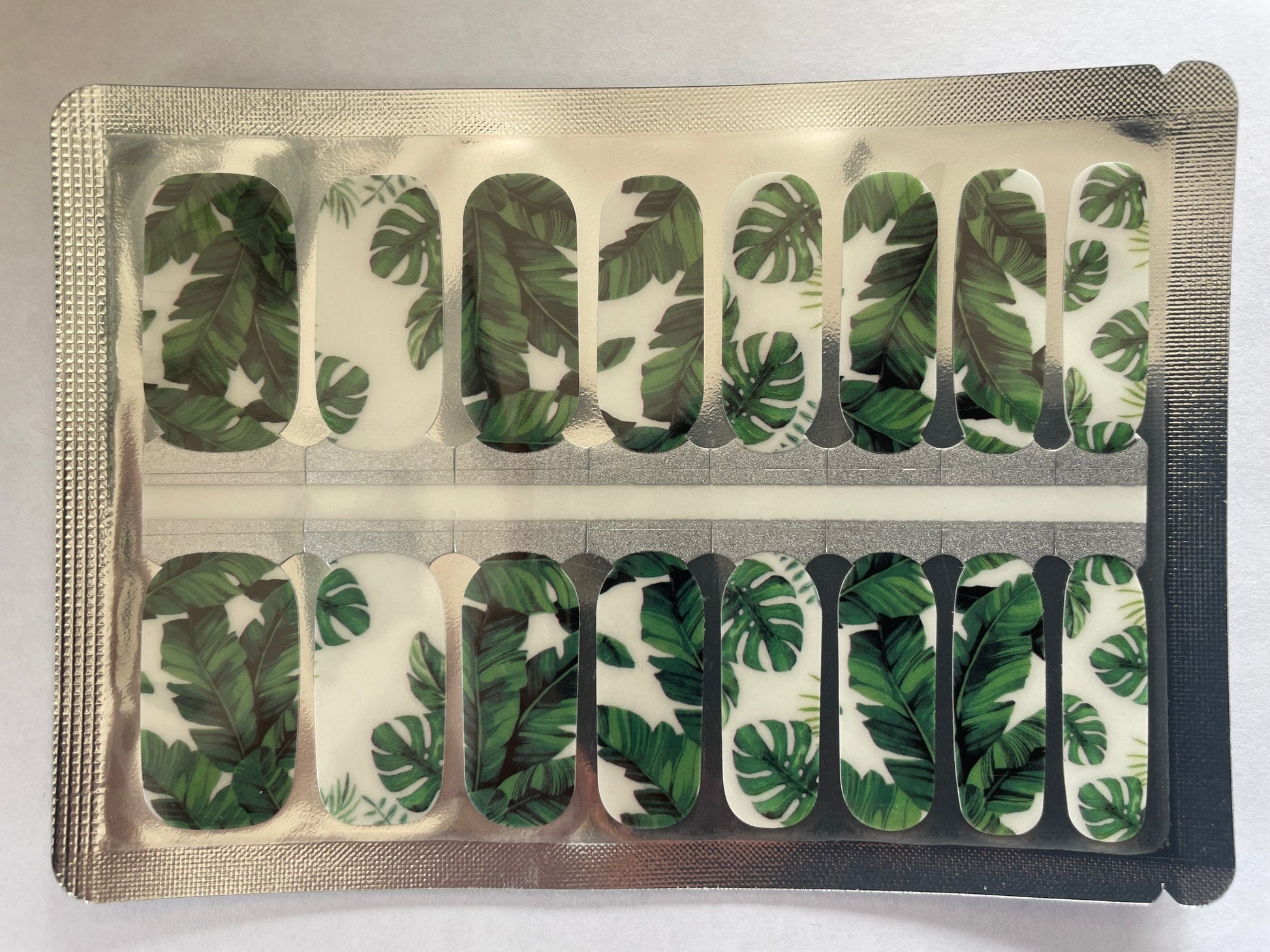 Nail Wraps - Nail Stickers - Nail Decals - Nail Strips - Monstera Leaves - Botanical - White and Green Jungle - Houseplant nail wraps