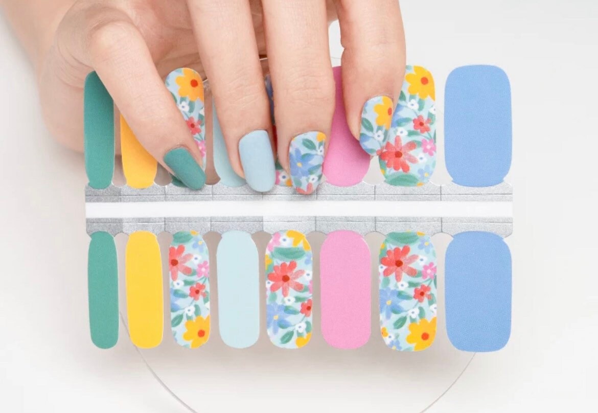 Flowers and solid colors - Easter - Dry Nail Polish - Long Wear Nail Wraps