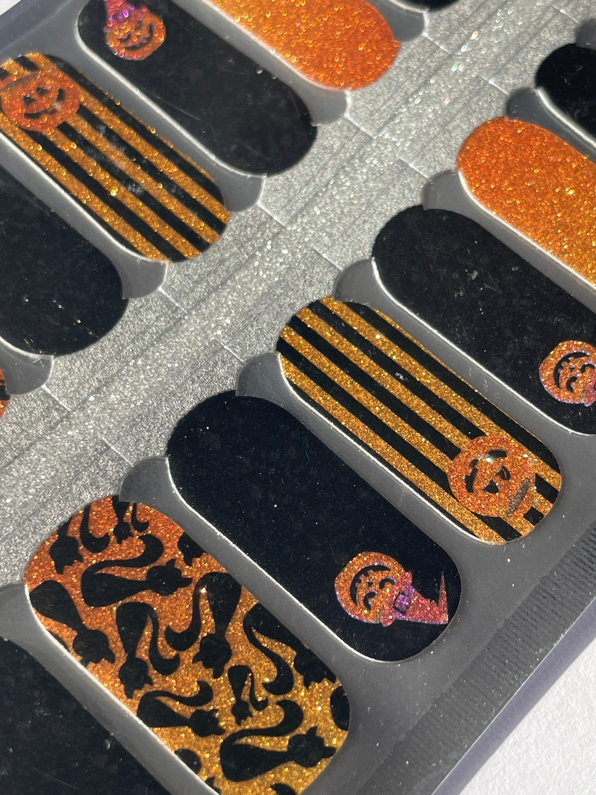 Nail Wraps - Nail Stickers - Halloween Jack-O-Lantern and Black Cats - Dry Nail Polish - Long Wear Nail Wraps