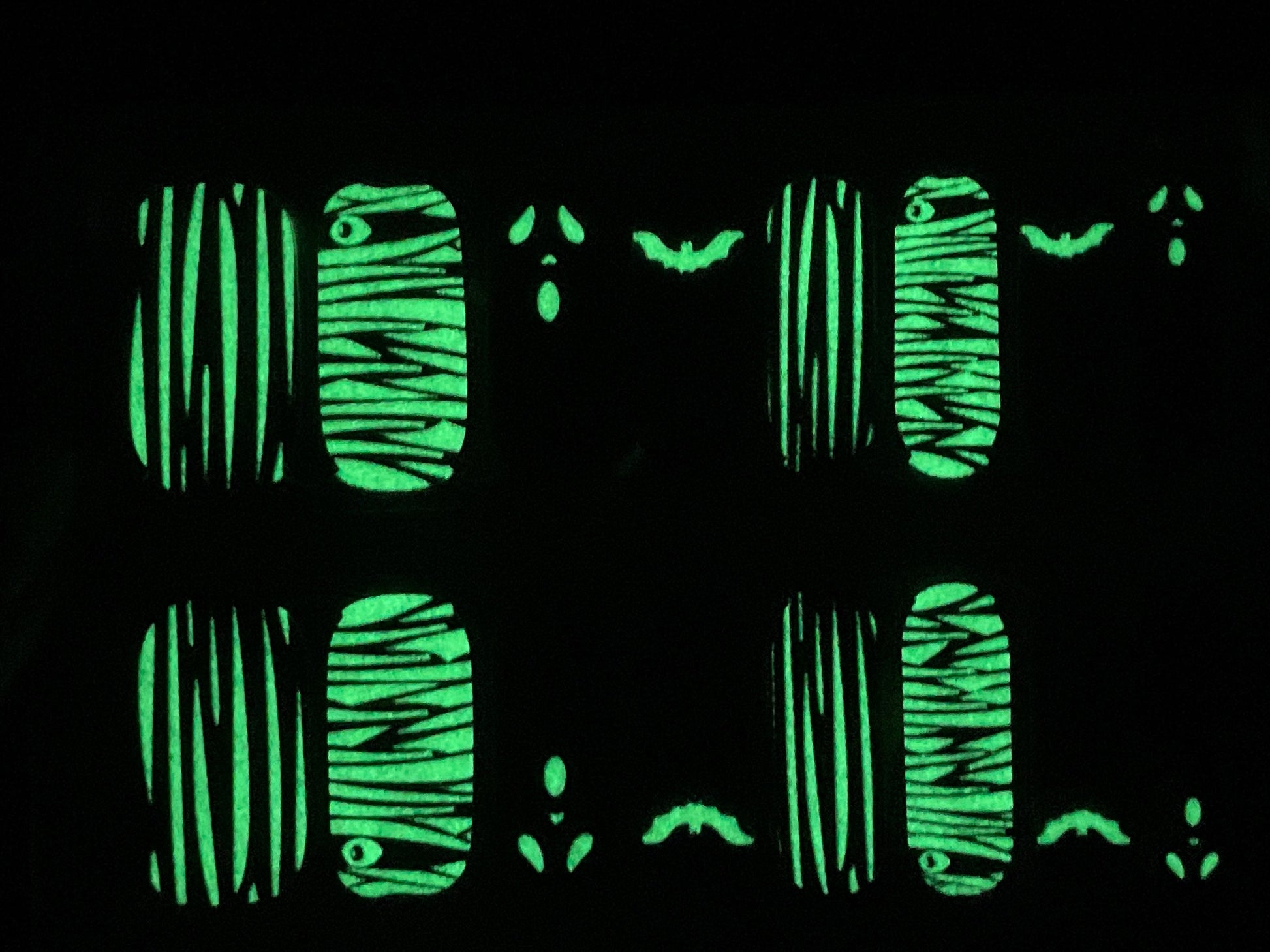 Glow in the dark Nail Wraps - Nail Stickers - Halloween Bats and Mummy - Dry Nail Polish - Long Wear Nail Wraps