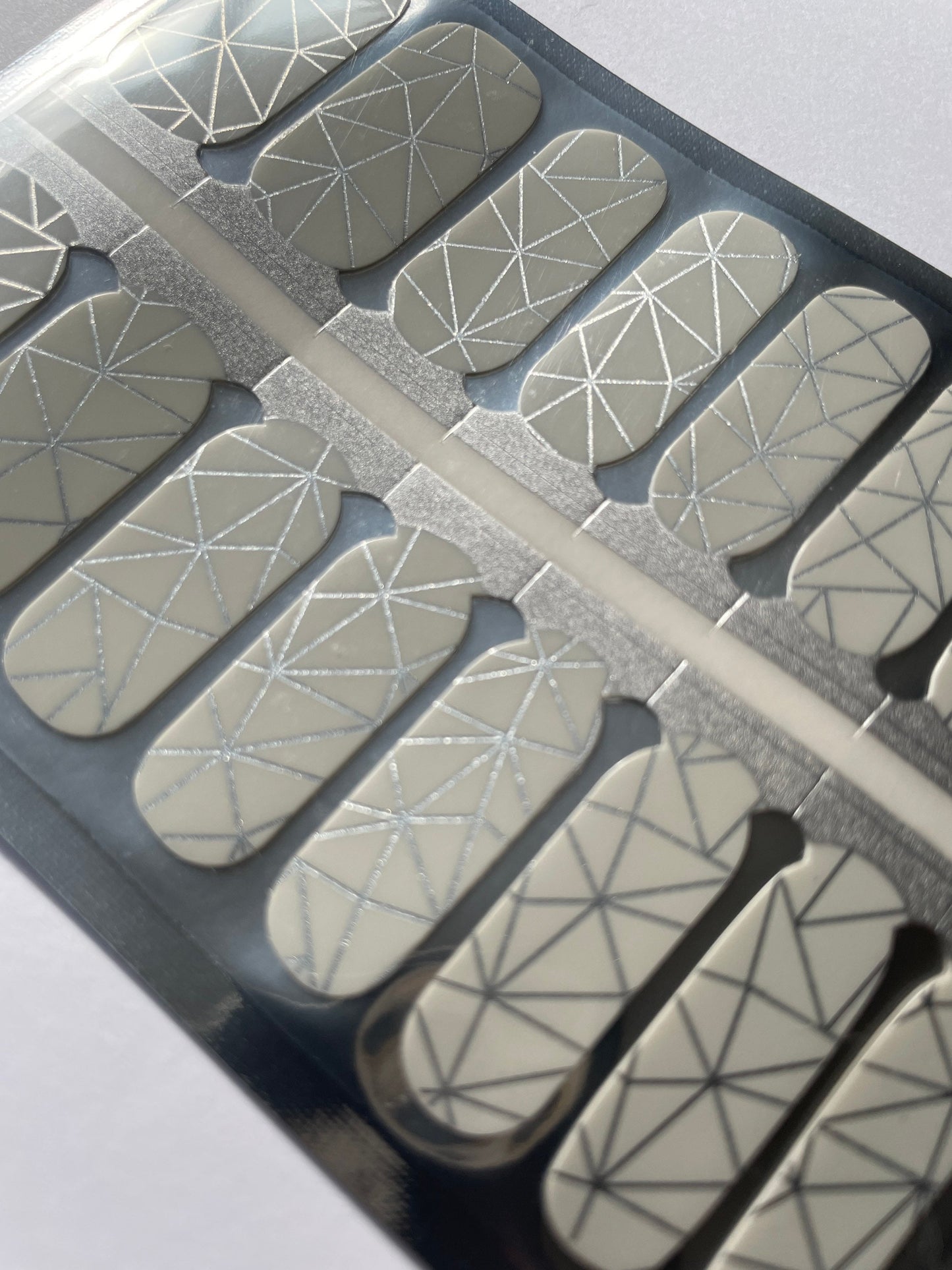 Nail Wraps - Nail Stickers - Metallic Geometric Silver and white - Long Wear Nail Wraps - Nail Decals - Nail Polish Wraps