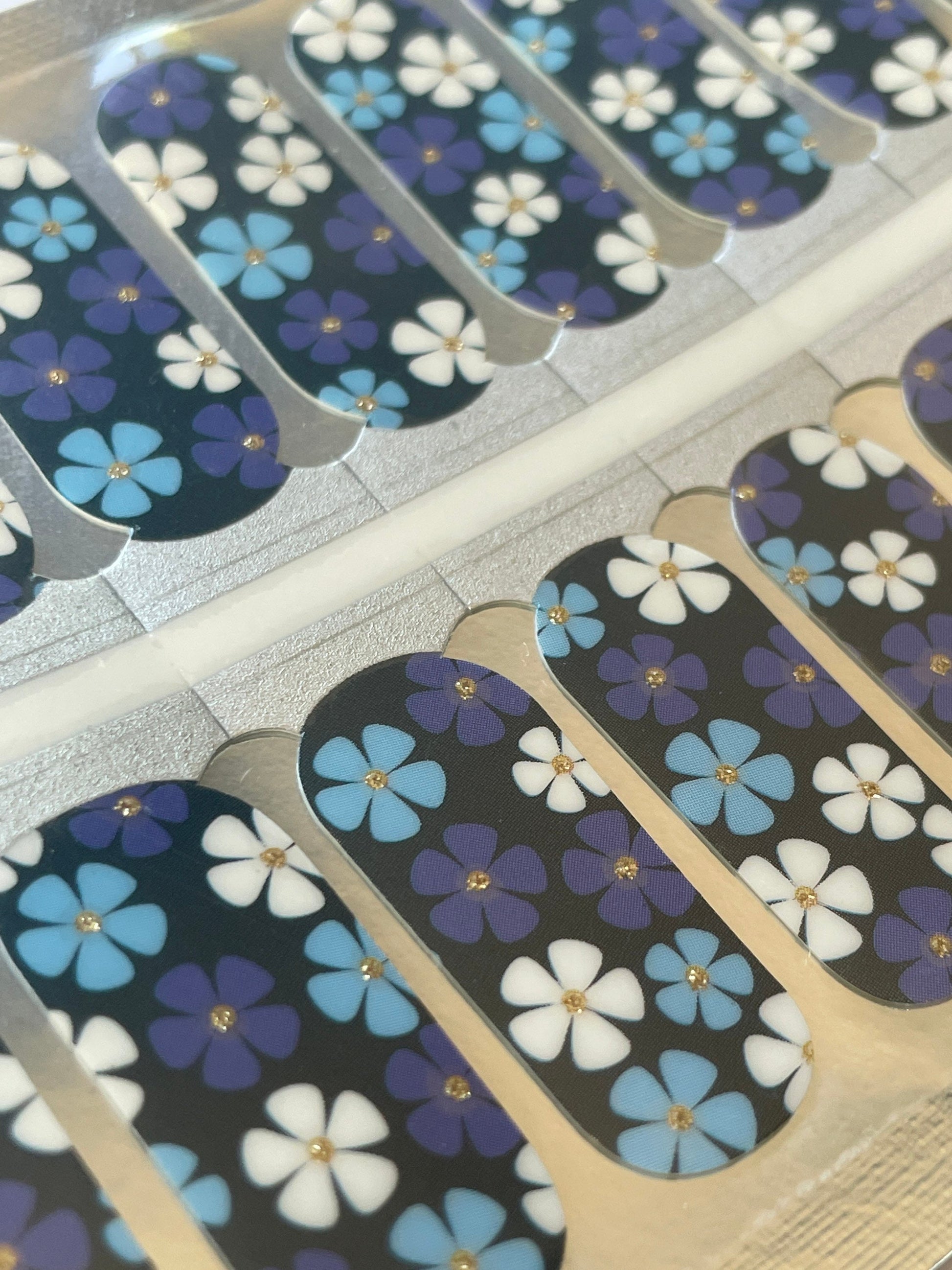 Nail Wraps - Nail Stickers - Blue and White Floral - Dry Nail Polish - Long Wear Nail Wraps