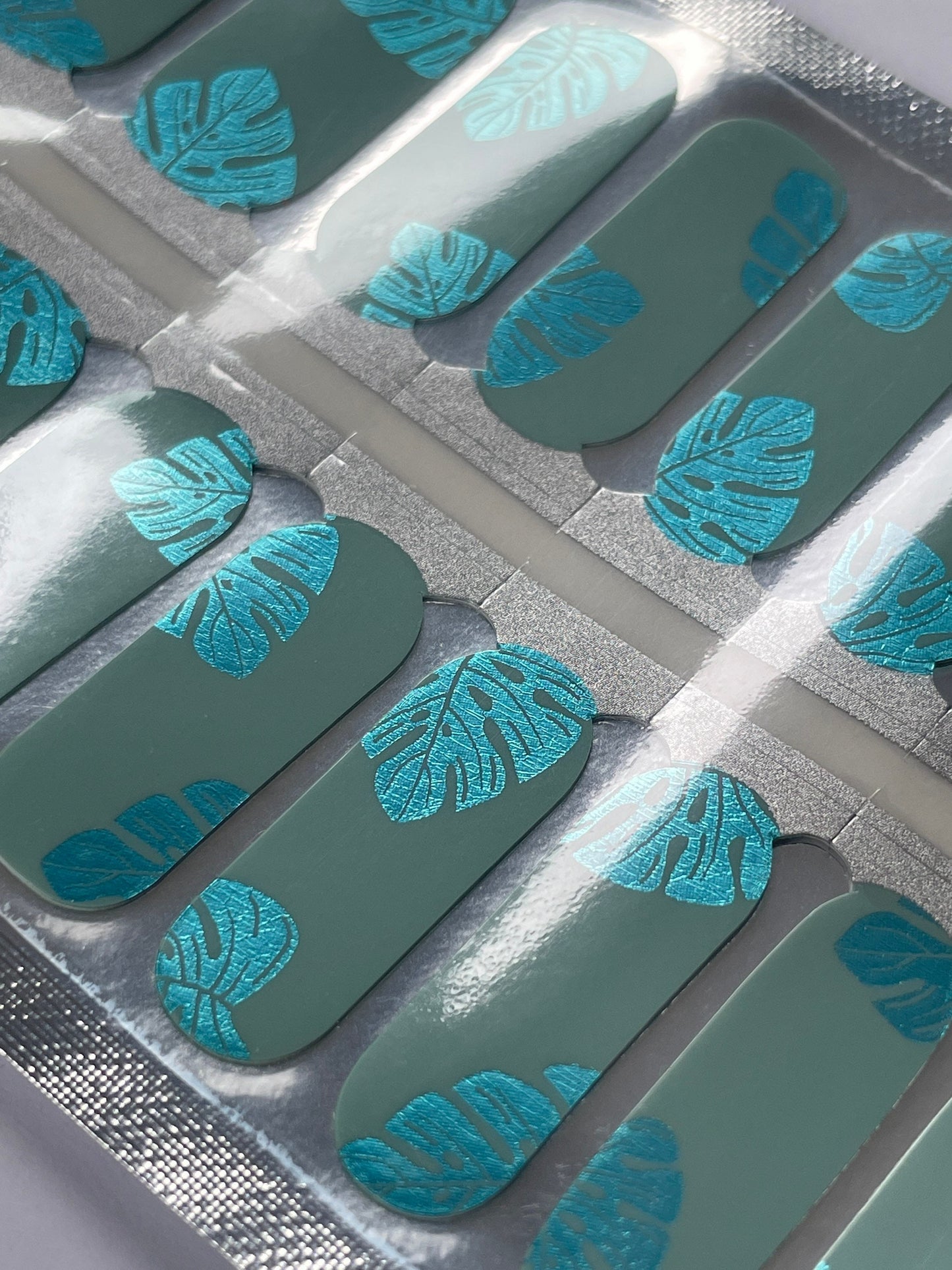 Nail Wraps - Nail Stickers - Nail Decals - Nail Strips - Metallic Blue Monstera - Houseplant nail wraps