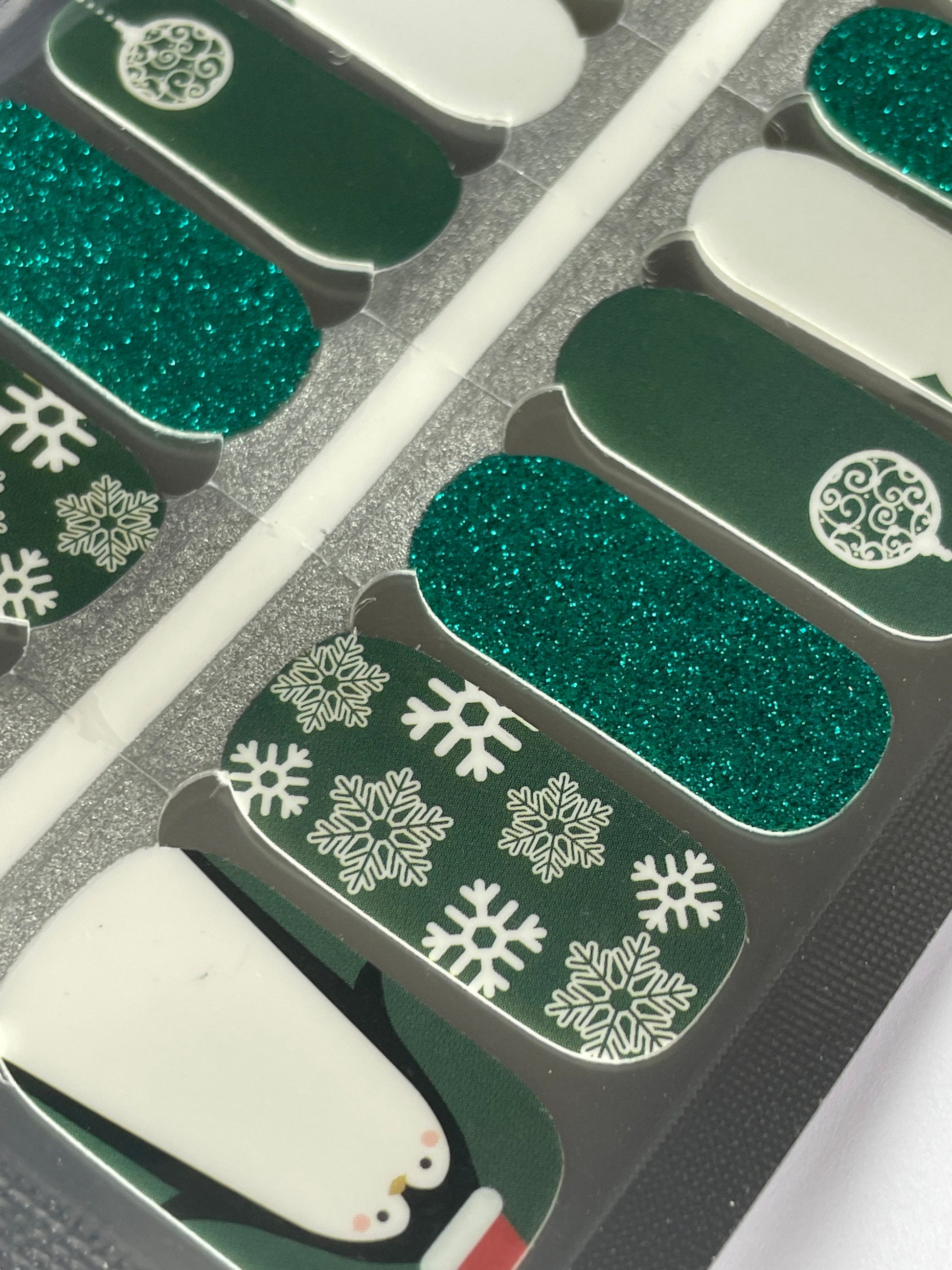 Christmas Penguins and Snowflake Nail Wraps - Holiday Nail Wrap - Nail Strip - Dry Nail Polish