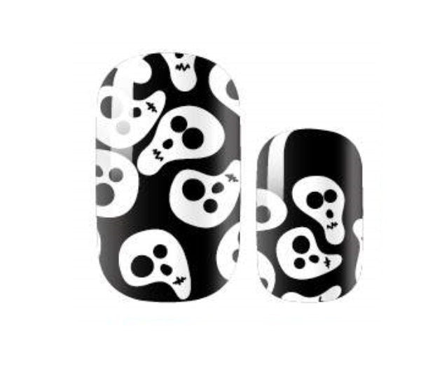 Glow in the dark Nail Wraps - Nail Stickers - Back and White Skulls - Dry Nail Polish - Long Wear Nail Wraps - Nail Decals