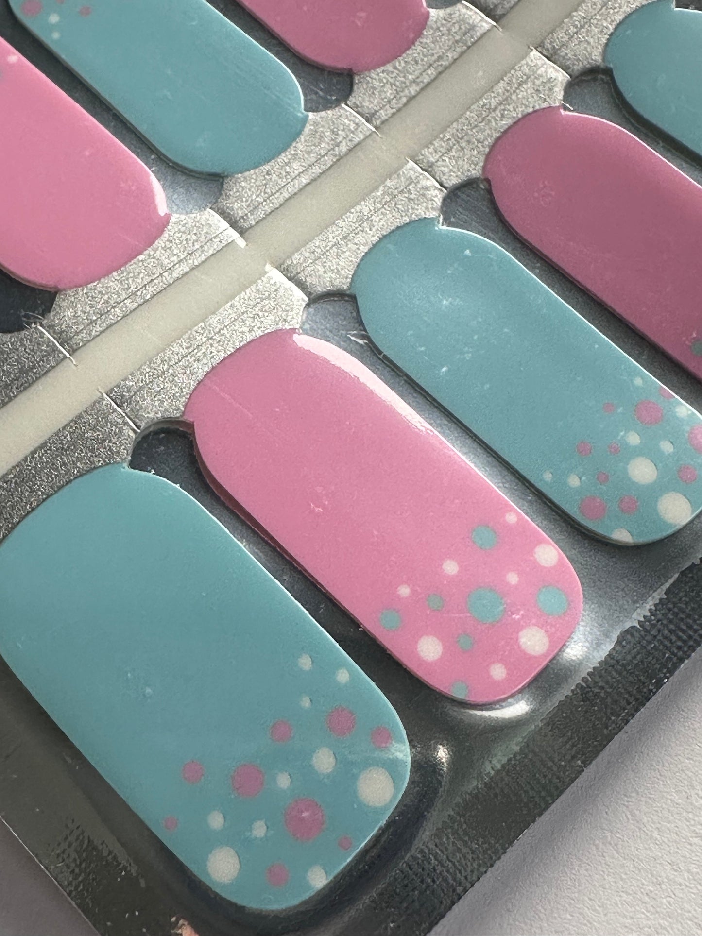 Nail Wraps - Nail Stickers - Nail Polish - Nail Decals - blue and pink pills dot - Pastel