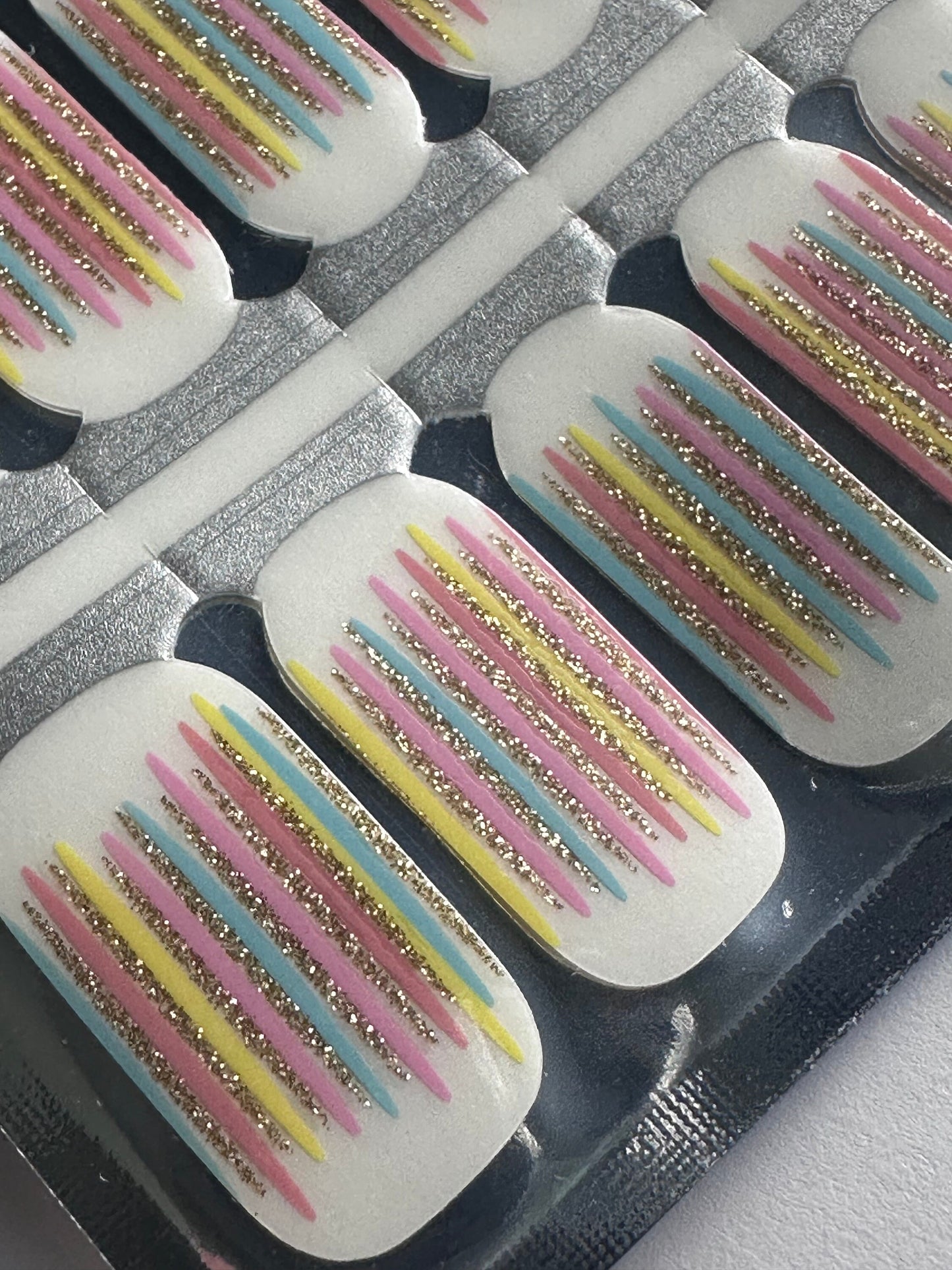 Gold glitter - Transparent pastel stripes - Pastel - Nail Wrap - Dry Nail Polish - Nail Stickers